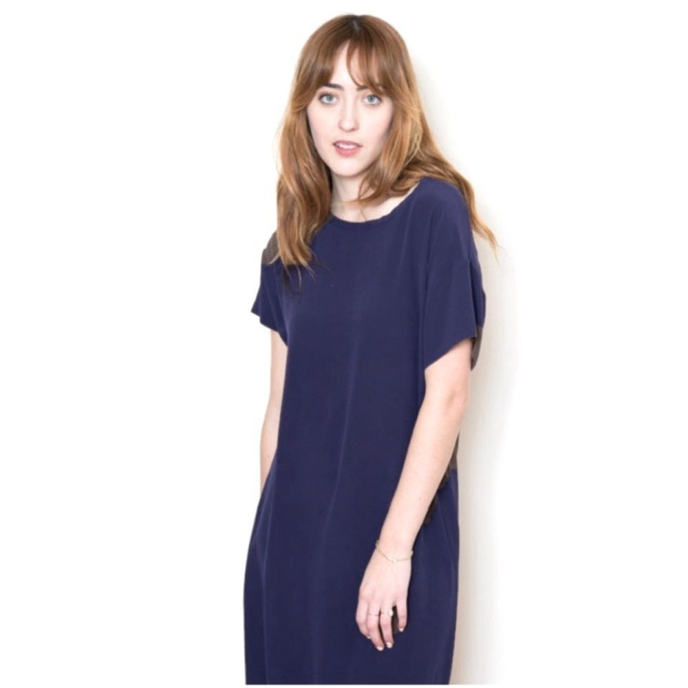 Ottod'ame T-Shirt Short Sleeve Midi Dress in Navy 10